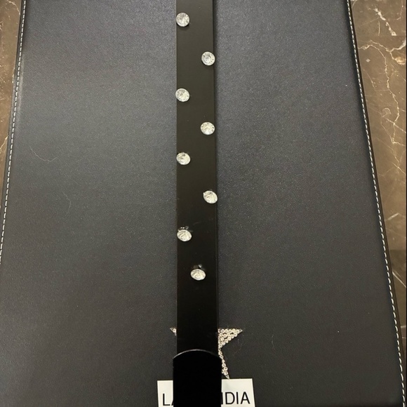 Black Bling Metal Wreath Hanger - Picture 1 of 1